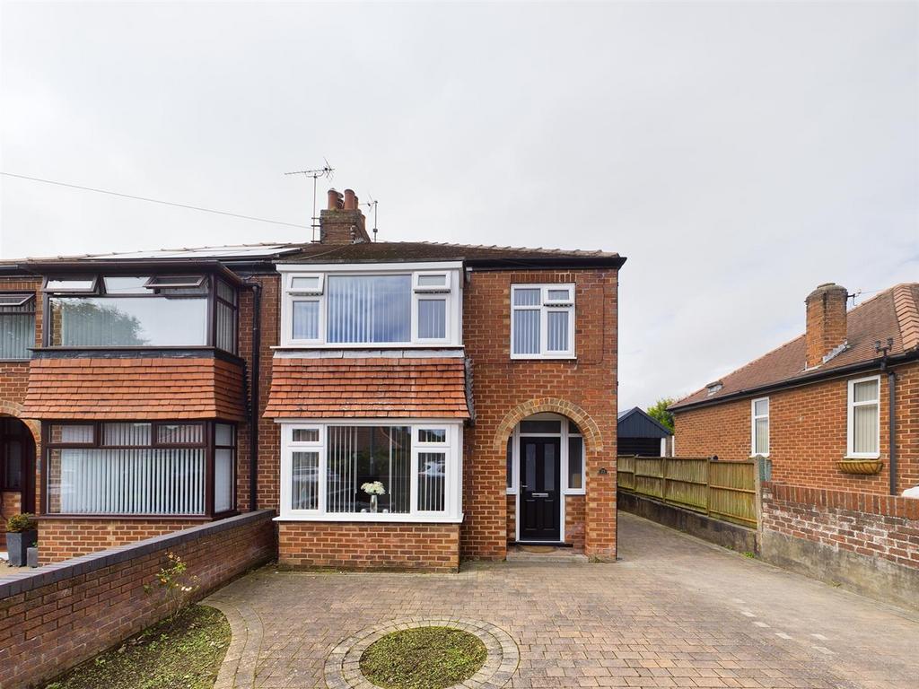 Nightingale Road, Bridlington 3 bed semidetached house for sale £259,950