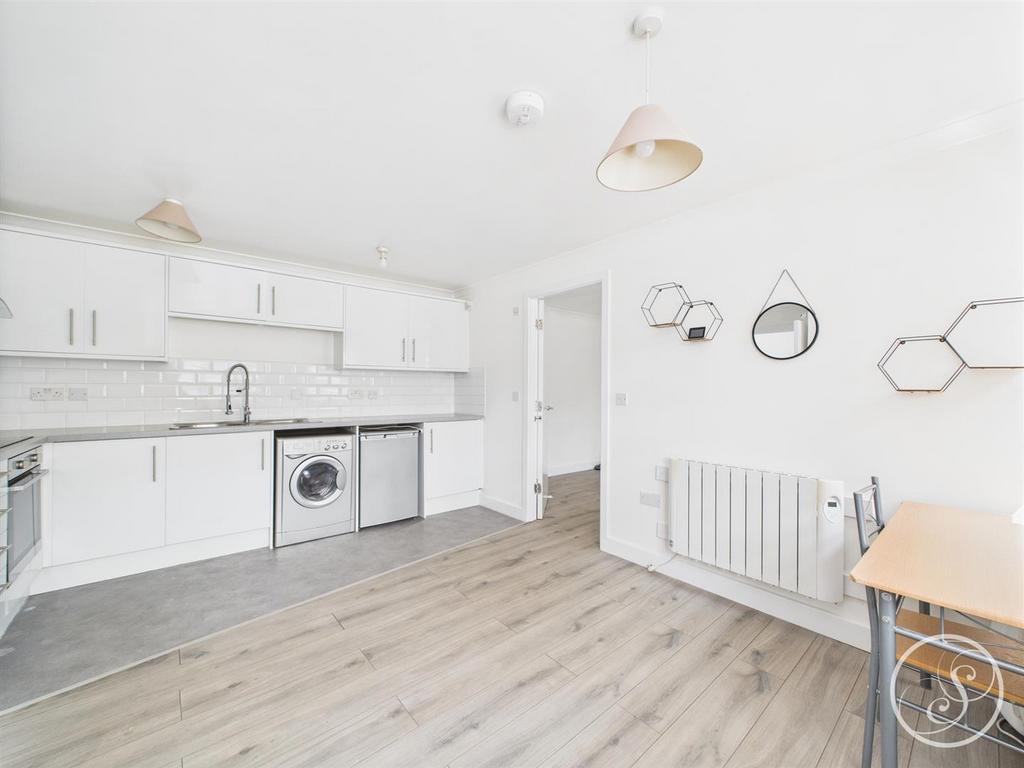 Kitchen/Living Space