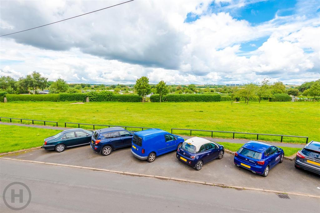 Ellesmere Street, Tyldesley, Manchester 2 bed terraced house for sale