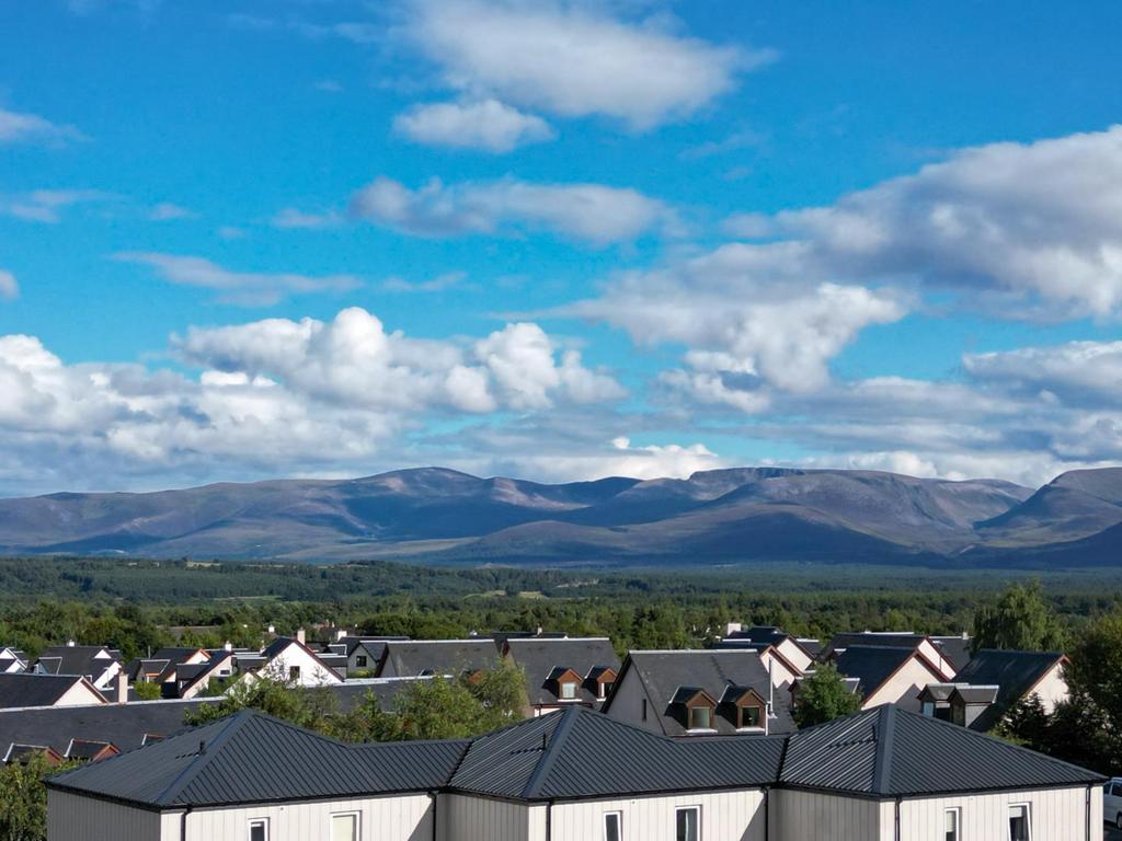 Caledonia Place, Aviemore 3 bed apartment for sale £290,000