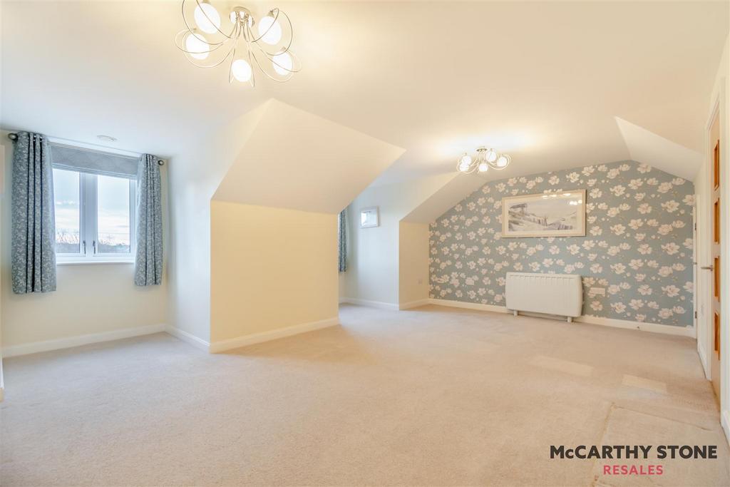 8583414-interior01.jpg
