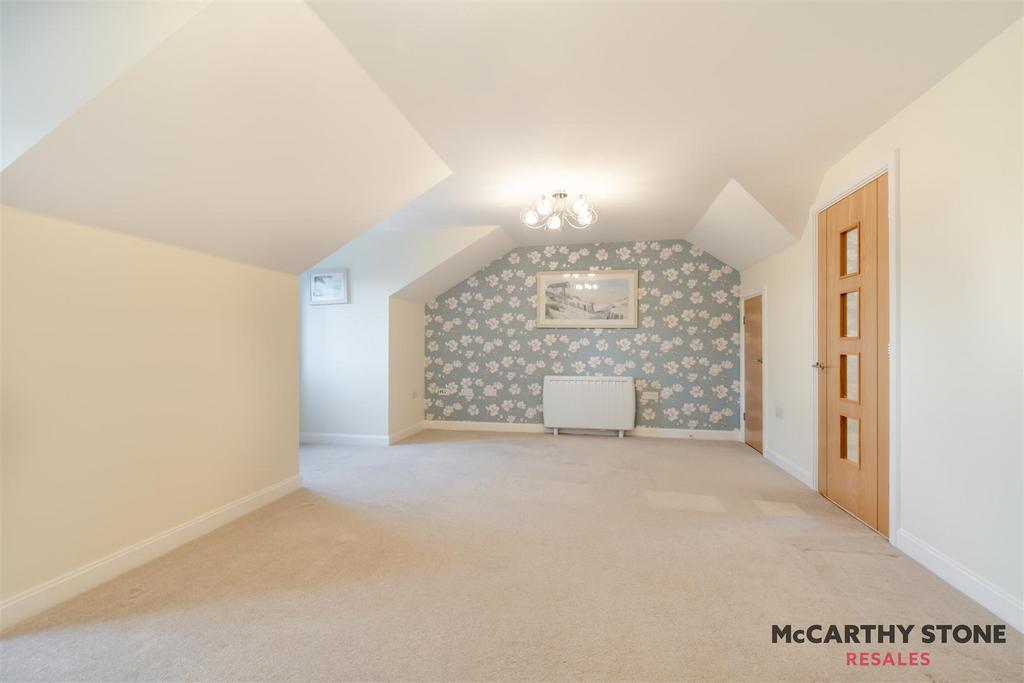 8583414-interior02.jpg