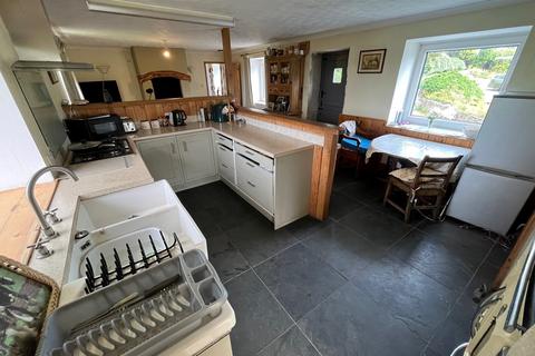 3 bedroom property with land for sale - Pontfaen, Newport, Fishguard, SA65