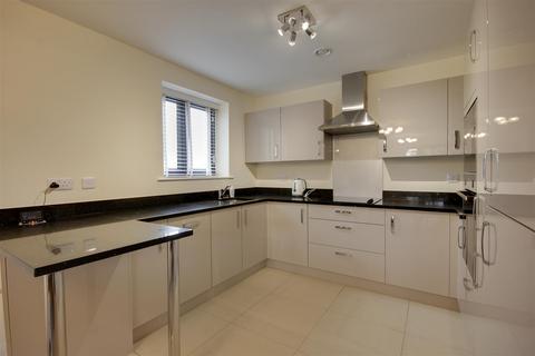 2 bedroom flat for sale - Waller Grove, Swanland