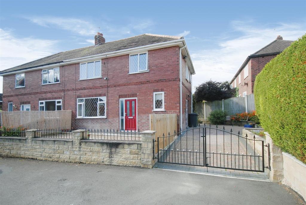 Valley Mount, Kippax, Leeds 3 bed semidetached house for sale £220,000