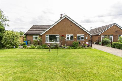 4 bedroom detached bungalow for sale, Chesterfield Avenue, New Whittington, Chesterfield