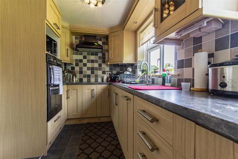 undefined, Chesterfield Avenue, New Whittington, Chesterfield