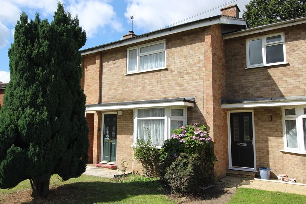 Groveside, Henlow, SG16 2 bed terraced house for sale £275,000
