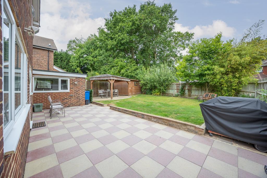 Kyle Close, Bracknell, RG12 7DF 4 bed detached house for sale £588,000