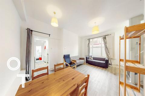undefined, Prince Of Wales Road, NW5