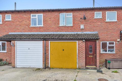 3 bedroom terraced house to rent, Newbury,  Berkshire,  RG14