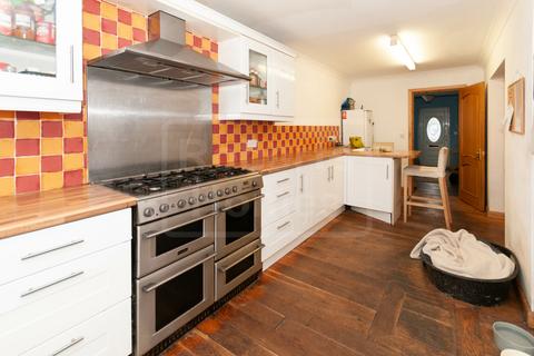 4 bedroom end of terrace house for sale - Heol Abram, Lower Cwmtwrch, Swansea