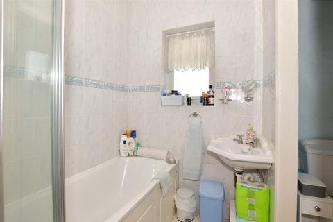 1026 High Road, Romford, RM6 4BA