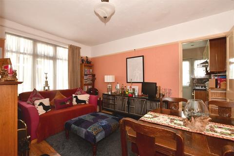 1026 High Road, Romford, RM6 4BA