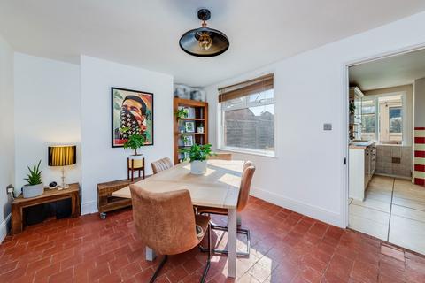 2 bedroom cottage for sale, The Laurels, Little Bourton