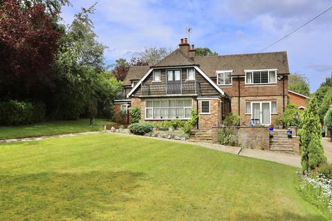 5 bedroom detached house for sale, Martinsend Lane, Great Missenden, HP16