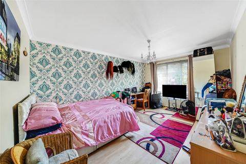 41 Aidan Close, Dagenham, RM8 3LE