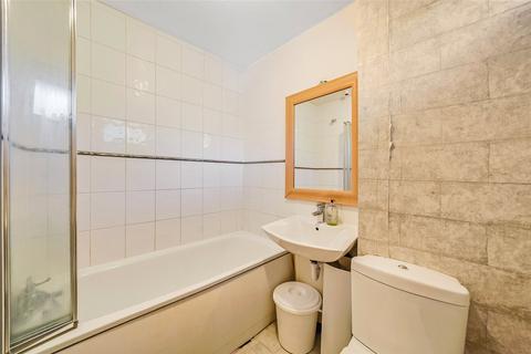 41 Aidan Close, Dagenham, RM8 3LE