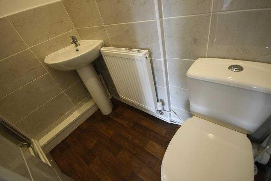 Bedroom 6 En-suite