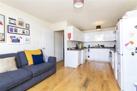 3 bedroom duplex for sale, Hornsey Road, London, N7