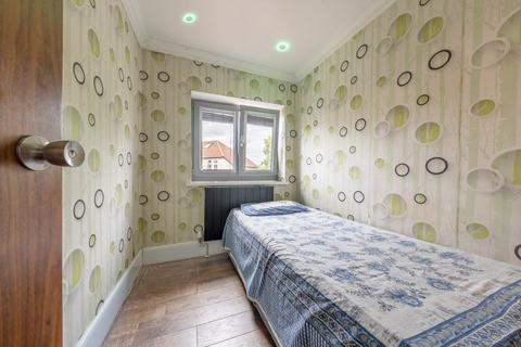 1 Bixley Close, Southall, UB2 4EL