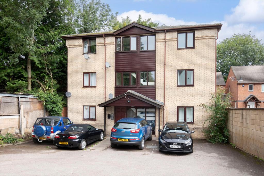 Millbrook Court, Millbrook Street, Cheltenham, GL50 3RR Studio £82,000