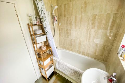 27 Cross Park, Buckland Monachorum, Yelverton, PL20 7NJ
