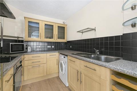 17 Pearce Close, Mitcham, CR4 2GP