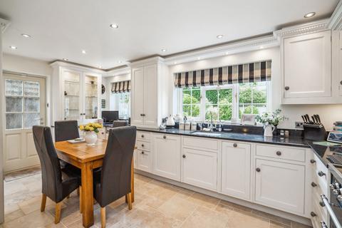 15 Denham Walk, Chalfont St Peter, Gerrards Cross, SL9 0EN