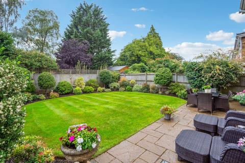 15 Denham Walk, Chalfont St Peter, Gerrards Cross, SL9 0EN