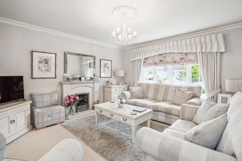 15 Denham Walk, Chalfont St Peter, Gerrards Cross, SL9 0EN
