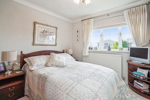 15 Denham Walk, Chalfont St Peter, Gerrards Cross, SL9 0EN