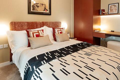 3 bedroom flat for sale - Eight Gardens, London, WD24