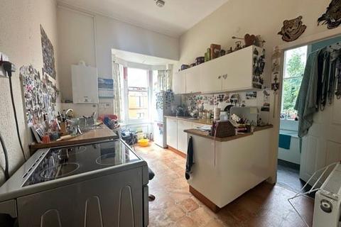 2 bedroom flat for sale - Flat 3 (First Floor) Brynithon, Ithon Road, Llandrindod Wells, Powys, LD1 6AS