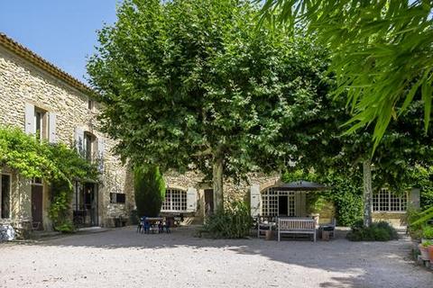 6 bedroom house, Lagarde Pareol, Vaucluse, Provence-Alpes-Côte d`Azur