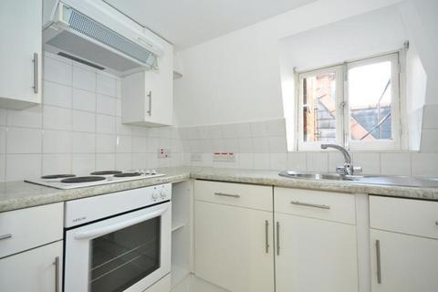 Studio to rent - Shaftesbury Avenue, London, Greater London, WC2H