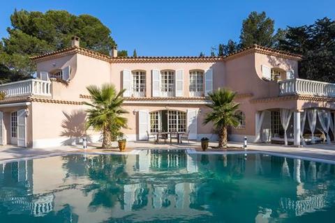 4 bedroom house, Villeneuve Les Avignon, Gard, Languedoc-Roussillon