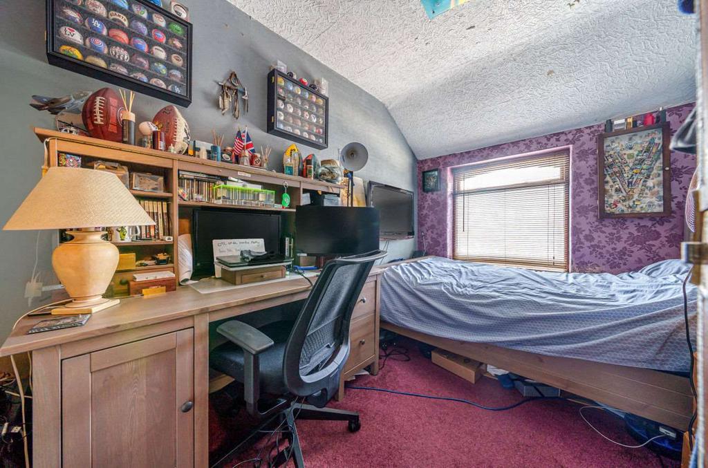 Bedroom 2 (Double)