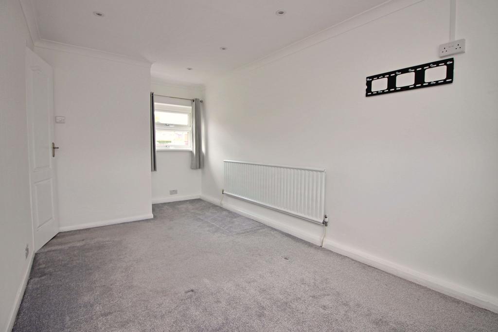 Bedroom 1 (Double)