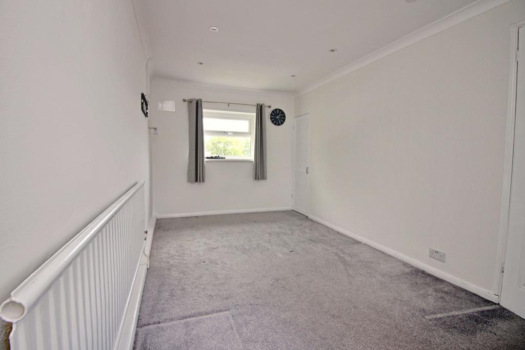 Bedroom 1 (Double)