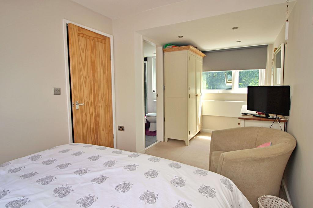 Master Bedroom With En-suite