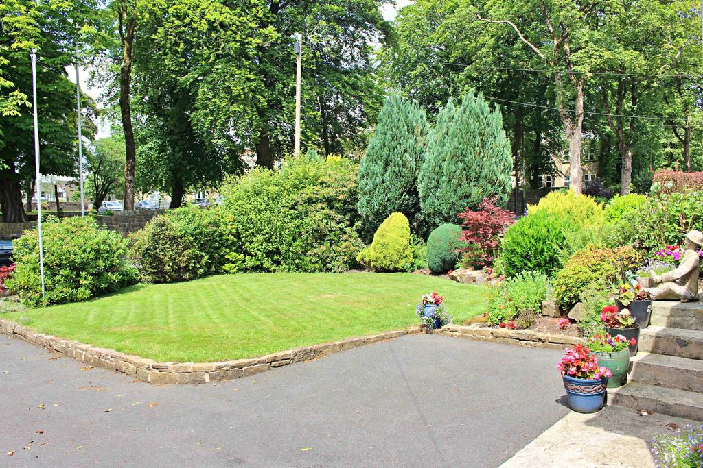Garden at Front