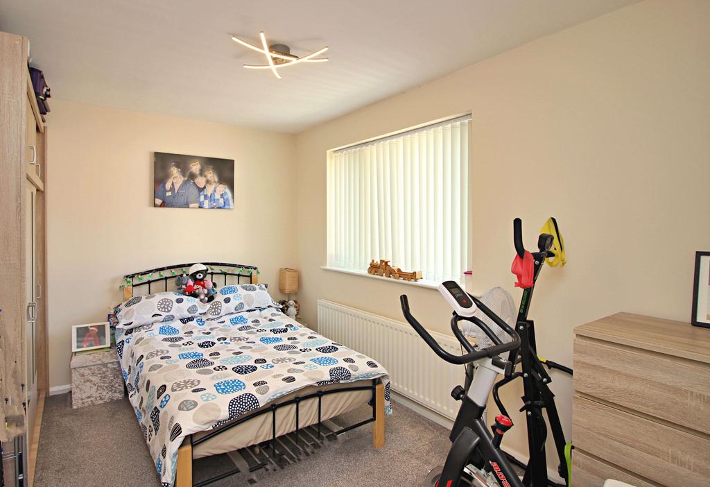 Bedroom 2 (Double)
