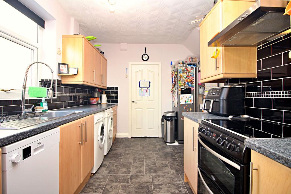 Fitted Kitchen