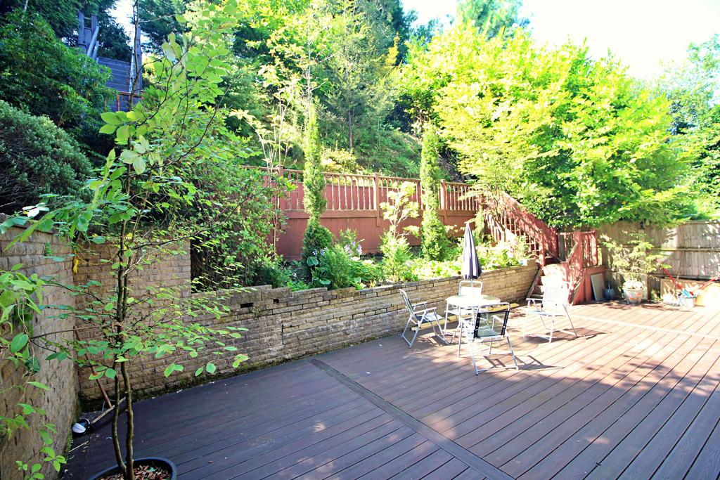 Rear Decked Sun Terrace