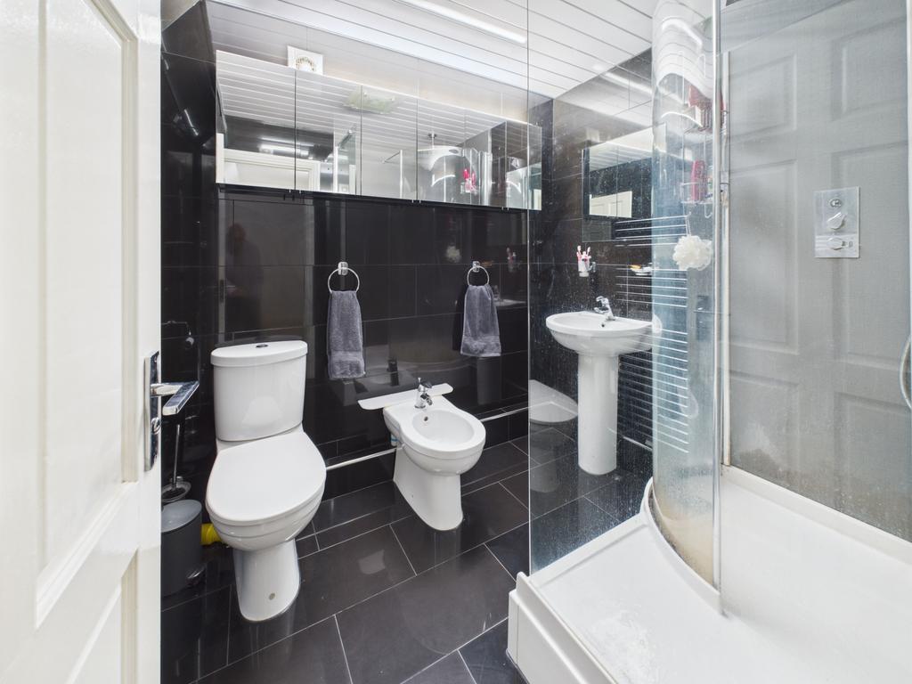 Luxury Ensuite Shower