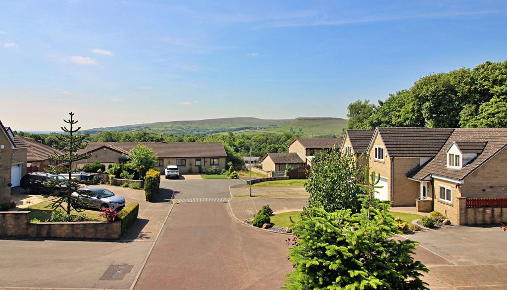 Victoria Court, Haslingden BB4 4EQ 3 bed mews for sale £315,000