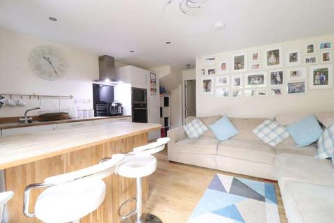 40 Ashby Gardens, Hyde, SK14 3EY