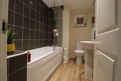 40 Ashby Gardens, Hyde, SK14 3EY