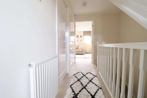 40 Ashby Gardens, Hyde, SK14 3EY